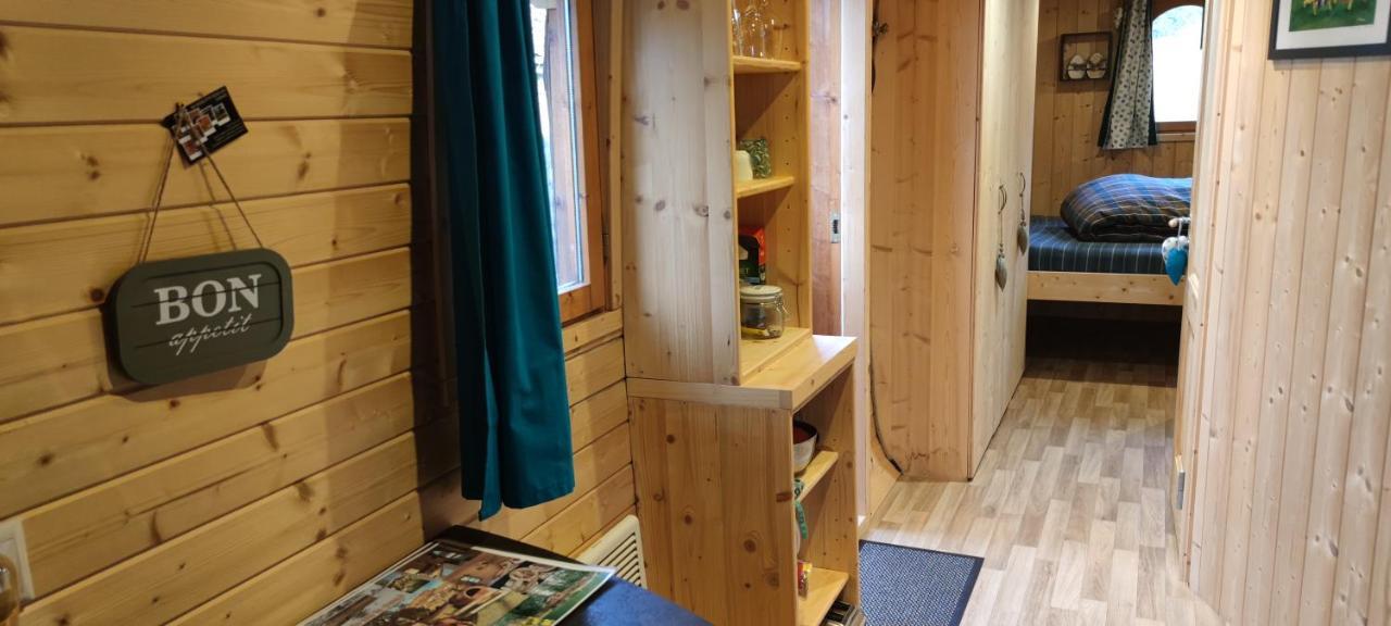 Ma Roulotte Sous Les Chenes- Au Naturel Raon-aux-Bois Exterior foto